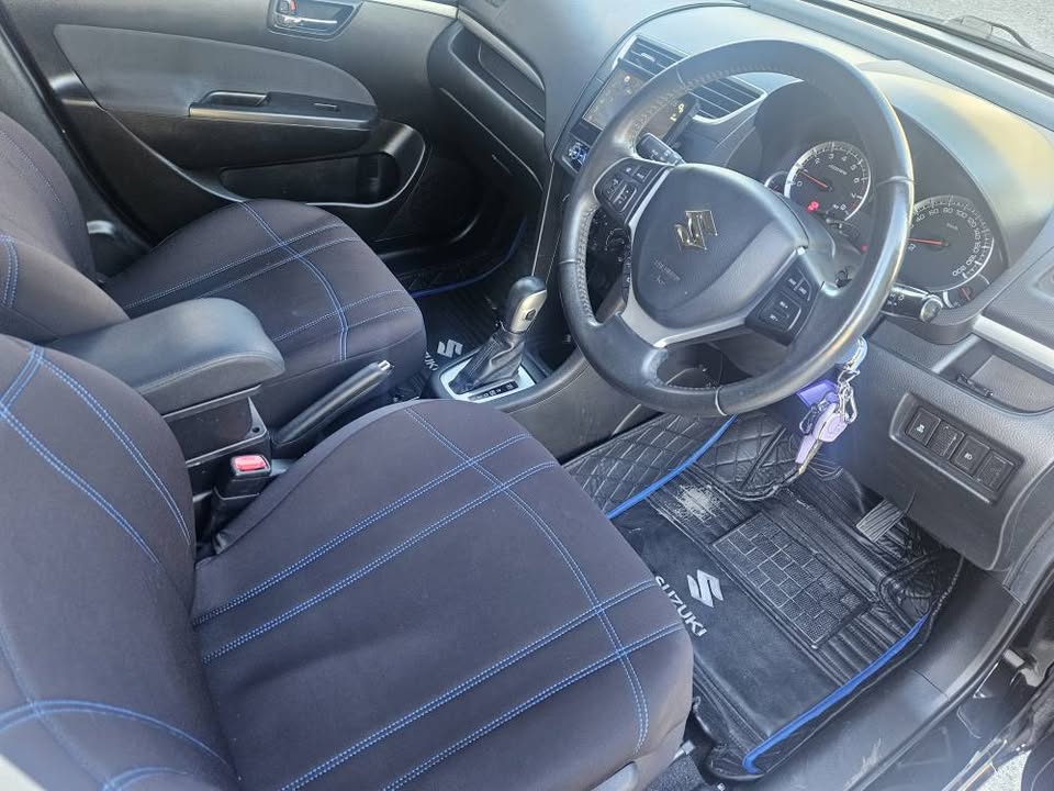 2015 Suzuki Swift auto- finance now 9.jpg